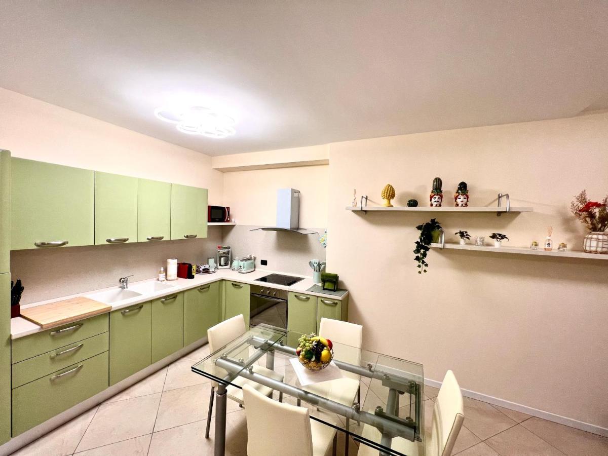 Appartamento Limone Downtown Limone sul Garda Esterno foto